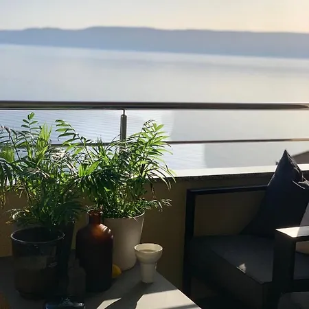 Bellevue Apartment